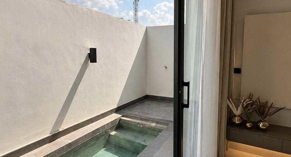 For rent 3 bedrooms townhouse in Bang Lamung, Chonburi