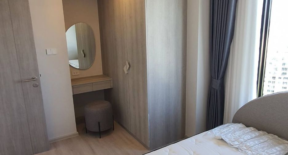 Wohnung zur Miete mit 1 Zimmer in Huai Khwang, Bangkok
