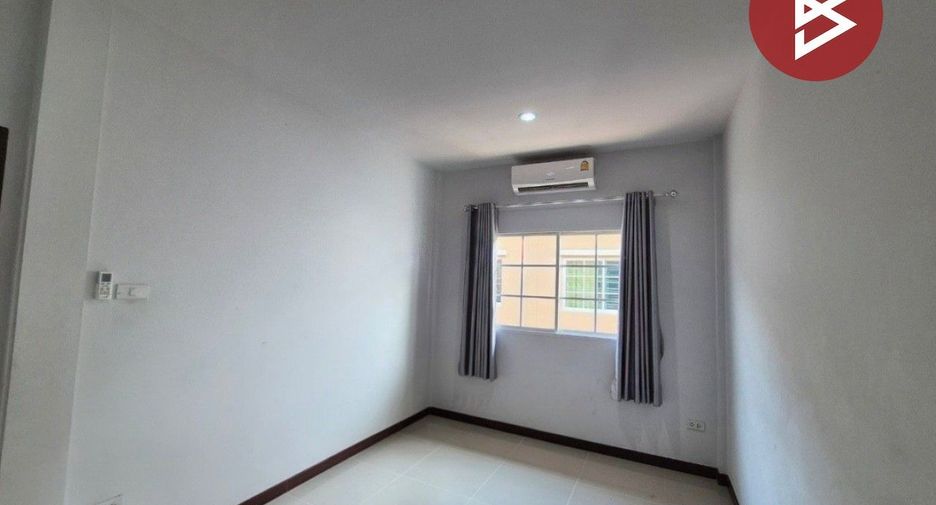 Reihenhaus zum Kauf mit 3 Zimmer in Mueang Samut Sakhon, Samut Sakhon