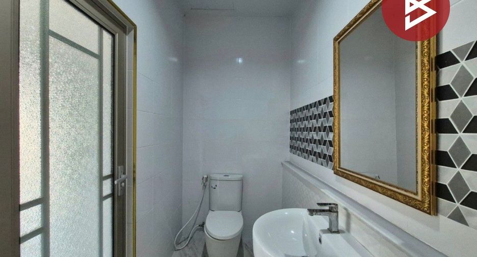 Reihenhaus zum Kauf mit 3 Zimmer in Mueang Samut Sakhon, Samut Sakhon