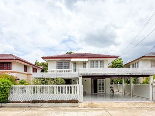 À vendre 3 chambres maison à Taling Chan, Bangkok