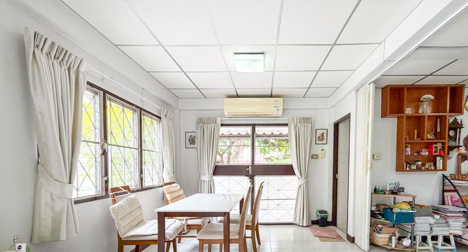 À vendre 3 chambres maison à Taling Chan, Bangkok