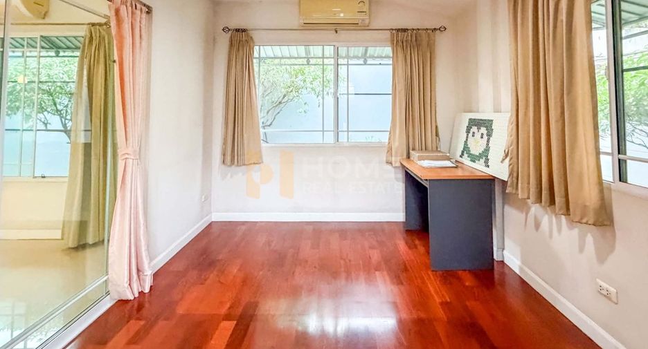 Haus zum Kauf mit 4 Zimmer in Thawi Watthana, Bangkok