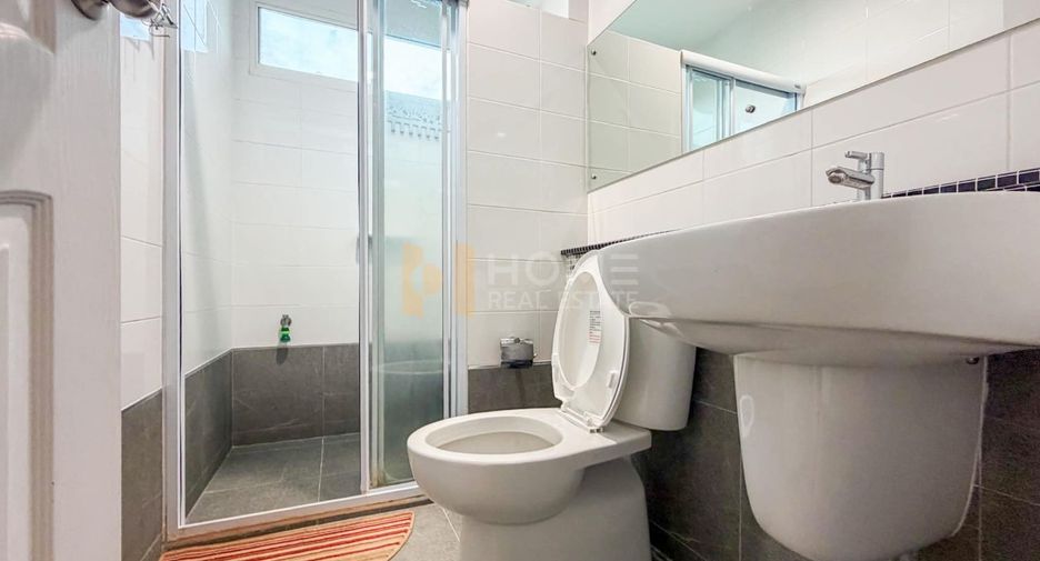 Haus zum Kauf mit 4 Zimmer in Thawi Watthana, Bangkok
