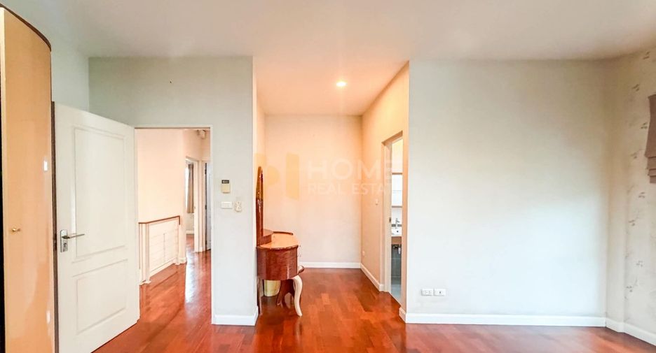 Haus zum Kauf mit 4 Zimmer in Thawi Watthana, Bangkok