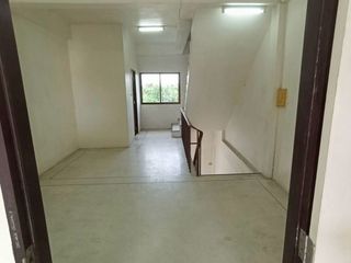 Local comercial en venta de 1 habitaciones en Si Racha, Chonburi