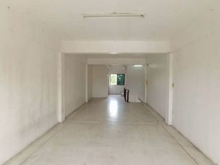 Local comercial en venta de 1 habitaciones en Si Racha, Chonburi
