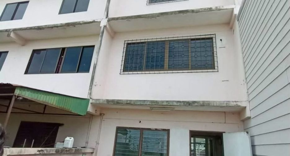 Local comercial en venta de 1 habitaciones en Si Racha, Chonburi