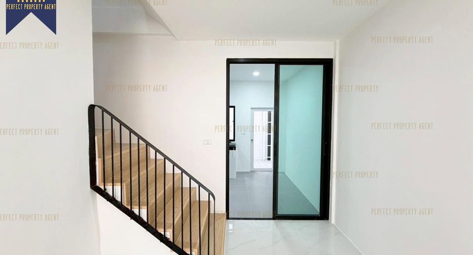 For sale 2 bedrooms townhouse in Don Mueang, Bangkok