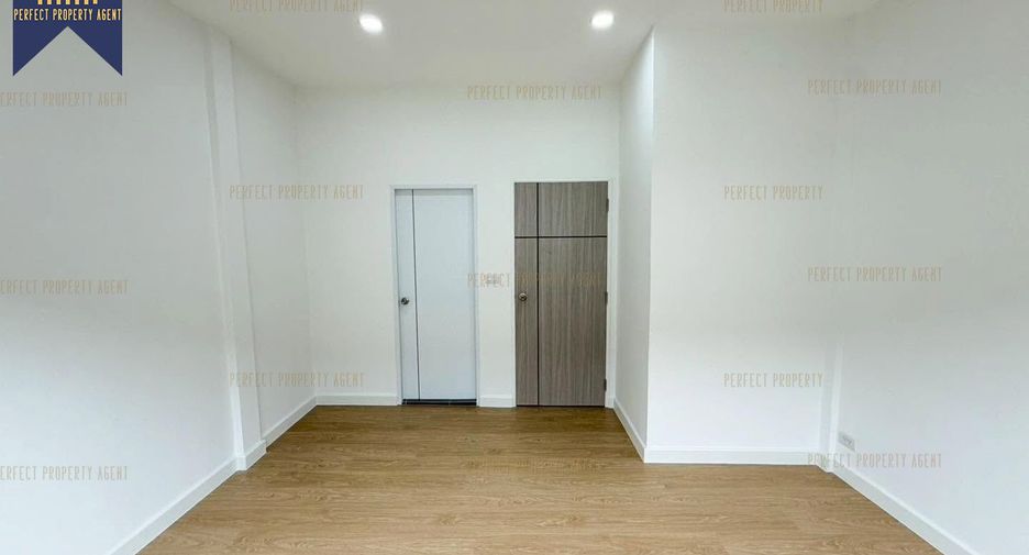 For sale 2 bedrooms townhouse in Don Mueang, Bangkok
