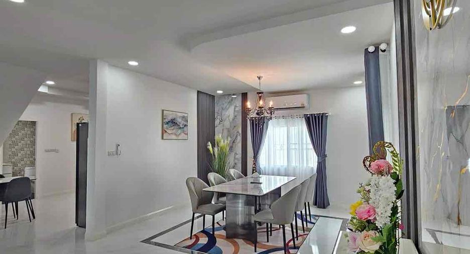 出售 4 卧室 独立屋 在 Bang Lamung, Chon Buri