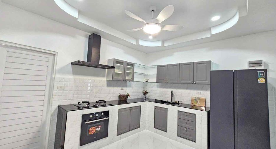 出售 4 卧室 独立屋 在 Bang Lamung, Chon Buri