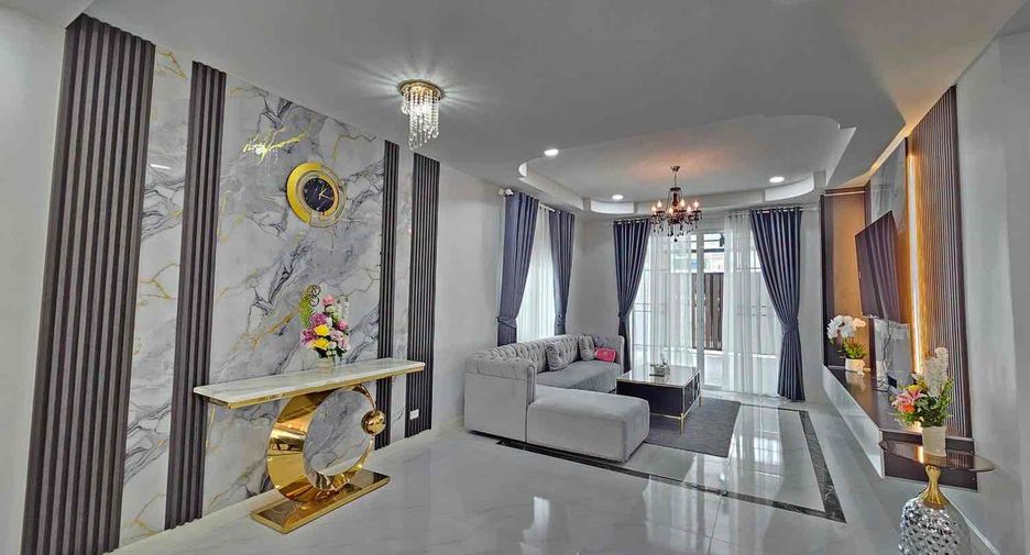 出售 4 卧室 独立屋 在 Bang Lamung, Chon Buri