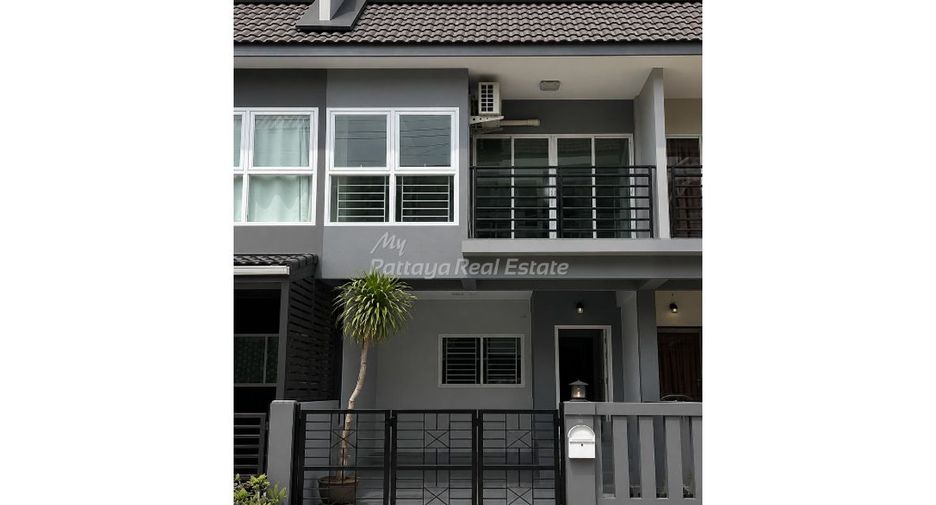 For sale 2 ベッドルーム townhouse in Bang Lamung, Chonburi