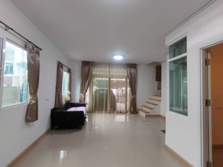 Reihenhaus zum Kauf mit 3 Zimmer in Sai Mai, Bangkok