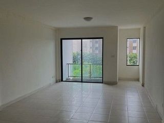 À vendre 1 chambre local commercial à Sai Mai, Bangkok