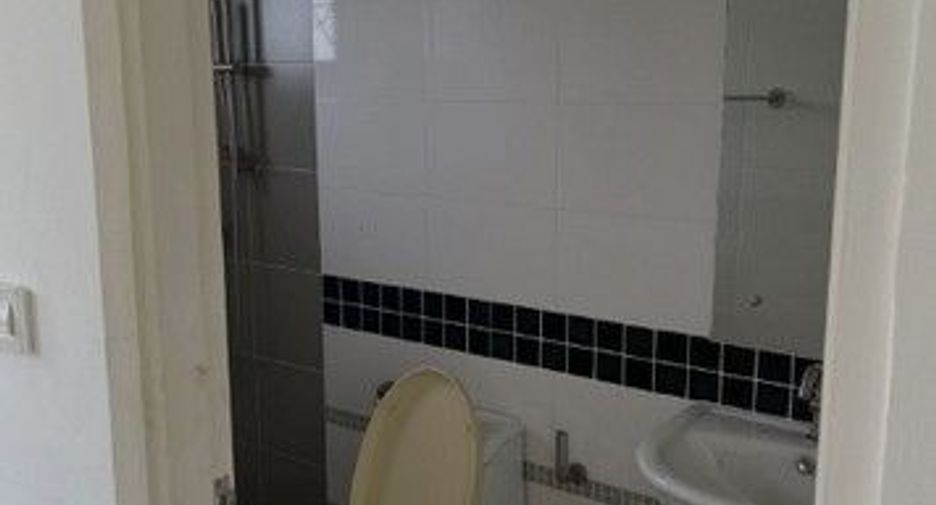 For sale 1 bed retail Space in Sai Mai, Bangkok