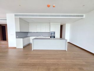 Wohnung zum Kauf mit 3 Zimmer in Bang Rak, Bangkok