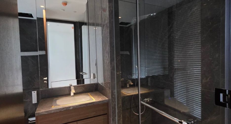 Wohnung zum Kauf mit 3 Zimmer in Bang Rak, Bangkok