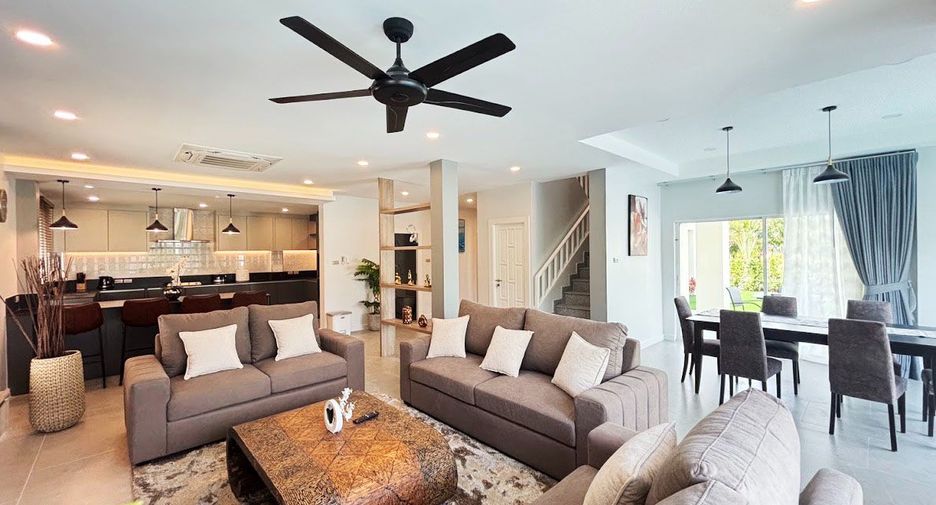 For rent 5 bedrooms villa in Bang Lamung, Chonburi