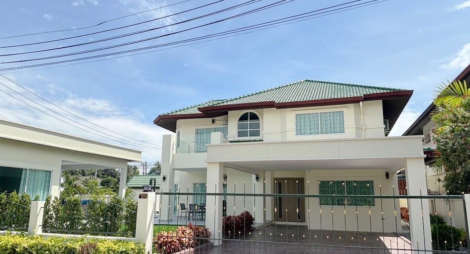 For rent 5 bedrooms villa in Bang Lamung, Chonburi