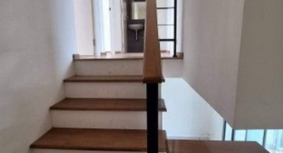 For sale 3 bedrooms townhouse in Bang Khen, Bangkok