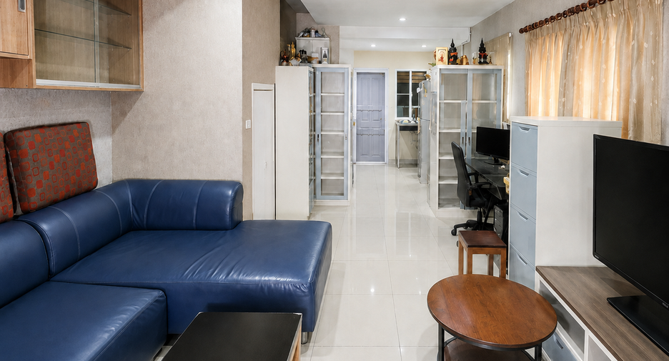 Casa adosada en venta de 3 habitaciones en Khan Na Yao, Bangkok
