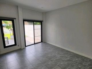 出租 3 卧室 独立屋 在 Thanyaburi, Pathum Thani