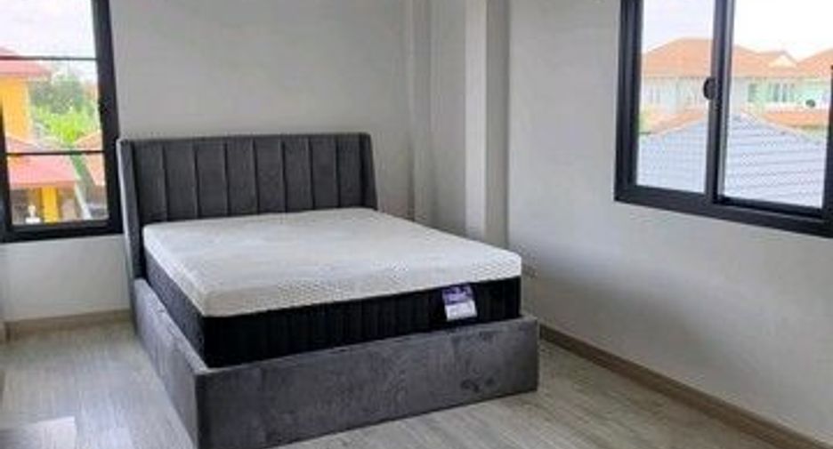 出租 3 卧室 独立屋 在 Thanyaburi, Pathum Thani
