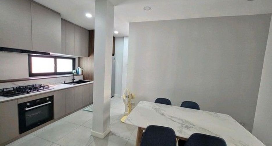 出租 3 卧室 独立屋 在 Thanyaburi, Pathum Thani