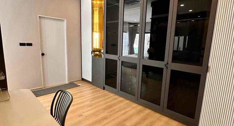 For rent 5 bedrooms villa in Bang Lamung, Chonburi