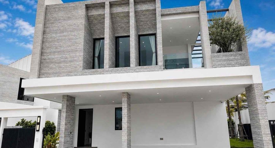 For rent 5 bedrooms villa in Bang Lamung, Chonburi