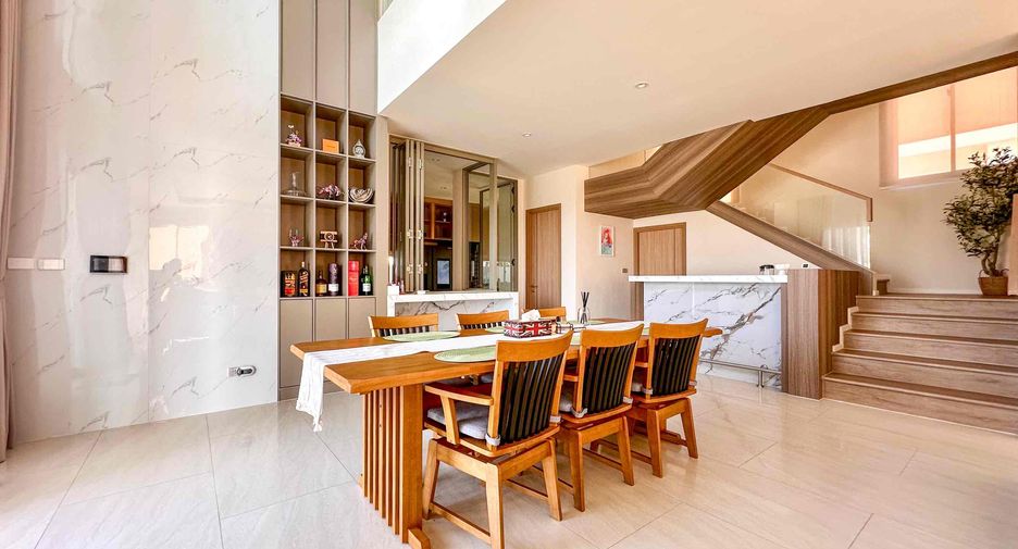 Casa en venta de 4 habitaciones en Bang Lamung, Chonburi
