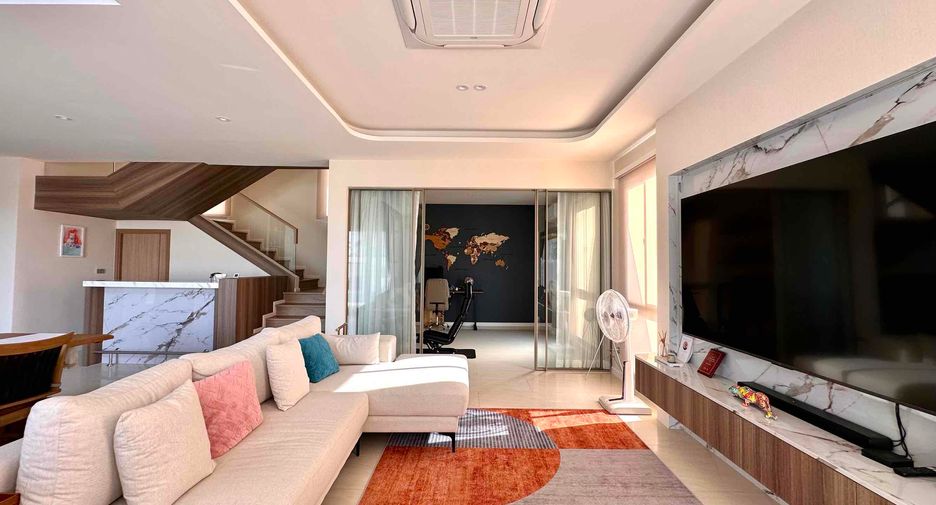 Casa en venta de 4 habitaciones en Bang Lamung, Chonburi
