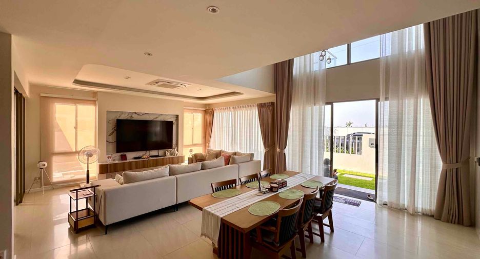 Casa en venta de 4 habitaciones en Bang Lamung, Chonburi
