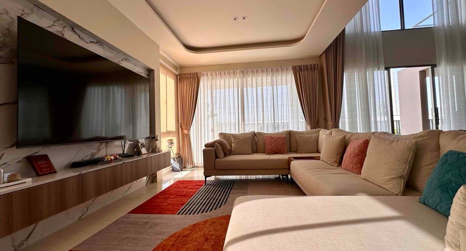 Casa en venta de 4 habitaciones en Bang Lamung, Chonburi