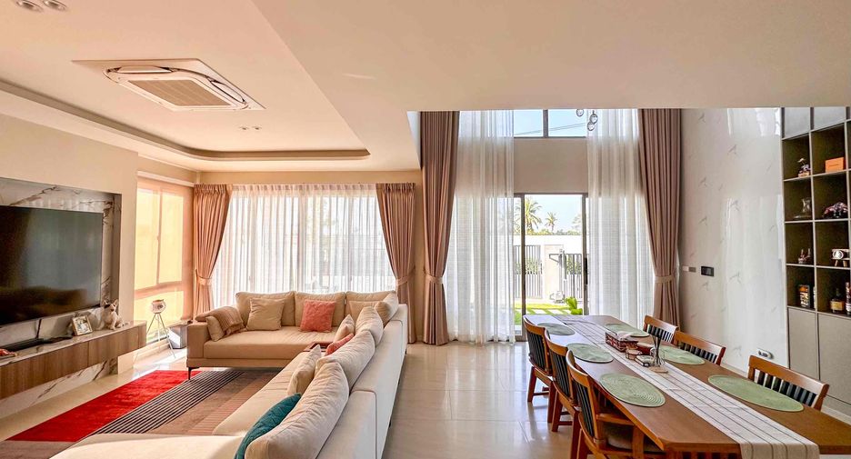 Casa en venta de 4 habitaciones en Bang Lamung, Chonburi