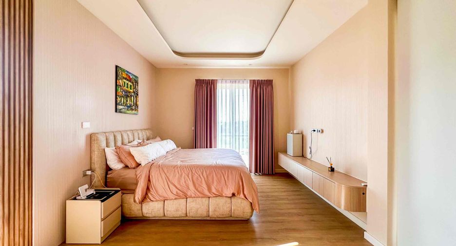 Casa en venta de 4 habitaciones en Bang Lamung, Chonburi