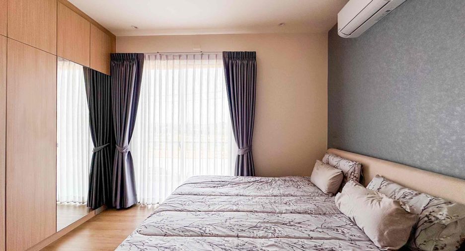 Casa en venta de 4 habitaciones en Bang Lamung, Chonburi