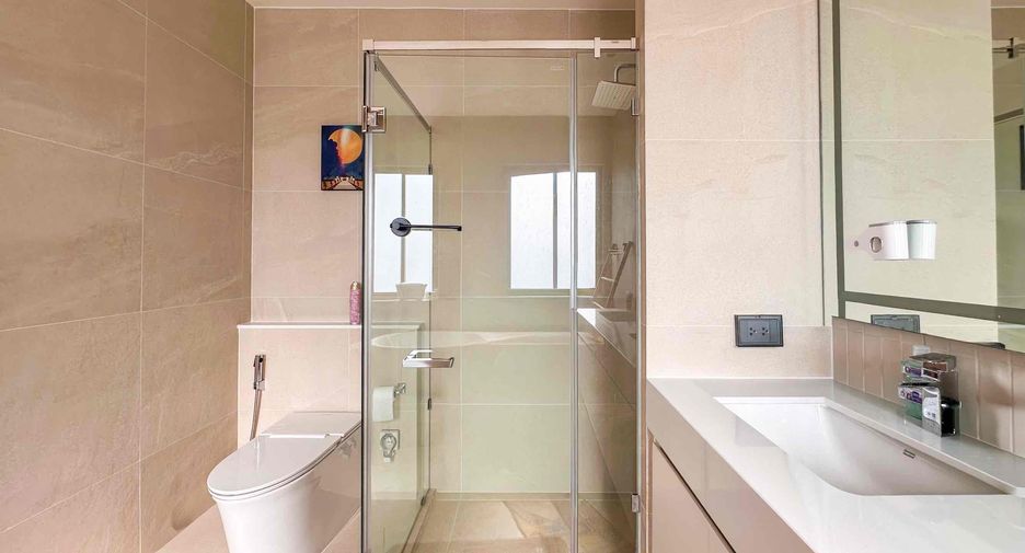Casa en venta de 4 habitaciones en Bang Lamung, Chonburi