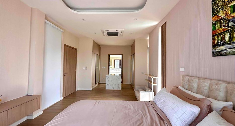 Casa en venta de 4 habitaciones en Bang Lamung, Chonburi