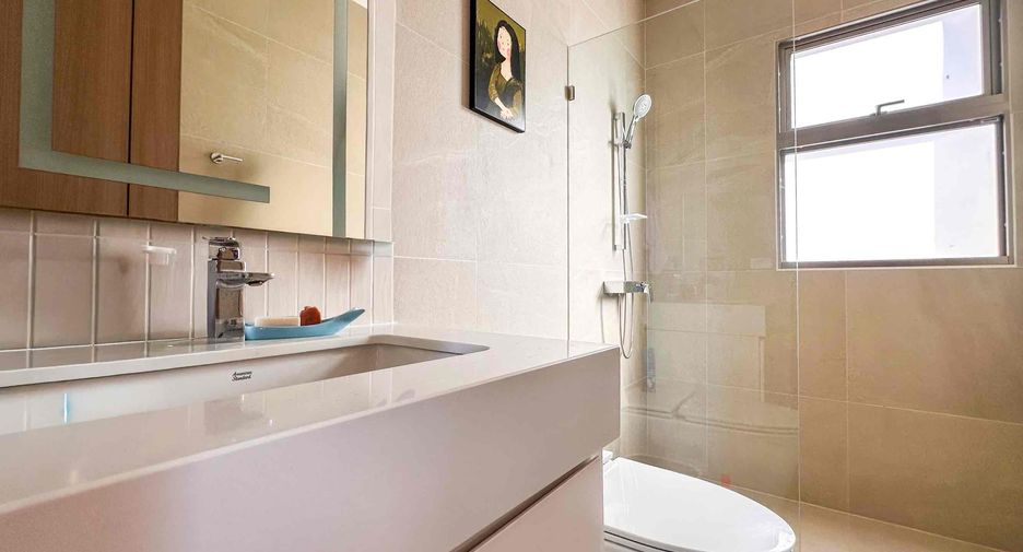 Casa en venta de 4 habitaciones en Bang Lamung, Chonburi