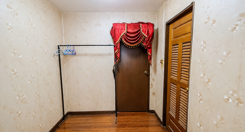 For sale 2 bedrooms townhouse in Lat Phrao, Bangkok