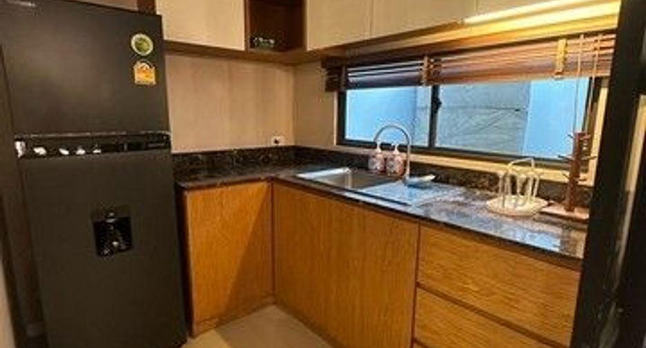 For rent 3 bedrooms house in Khan Na Yao, Bangkok