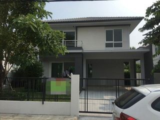 À louer 3 chambres maison à Phra Samut Chedi, Samut Prakan