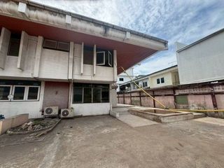 For rent 1 bed house in Watthana, Bangkok
