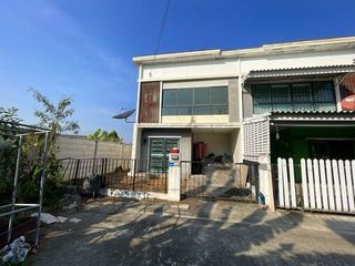 For sale 3 bedrooms townhouse in Bang Len, Nakhon Pathom