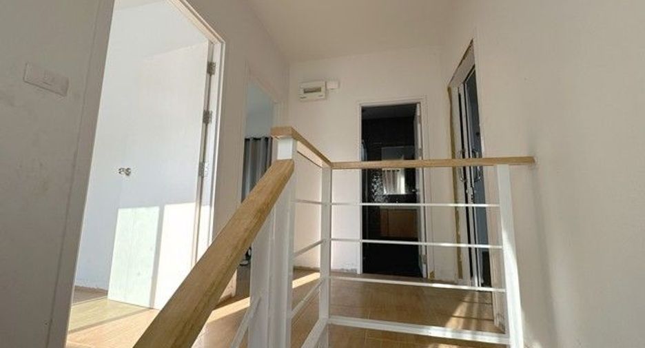 For sale 3 bedrooms townhouse in Bang Len, Nakhon Pathom
