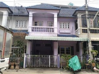 For sale 3 bedrooms townhouse in Bang Len, Nakhon Pathom