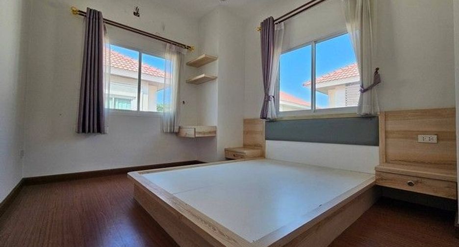 For sale 3 bedrooms townhouse in Bang Len, Nakhon Pathom